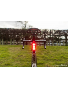 Baklampa CatEye Viz 300 2